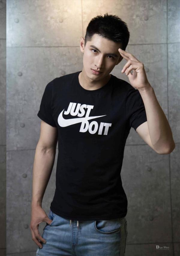 VIRILE-No.02-ebook--bts-video